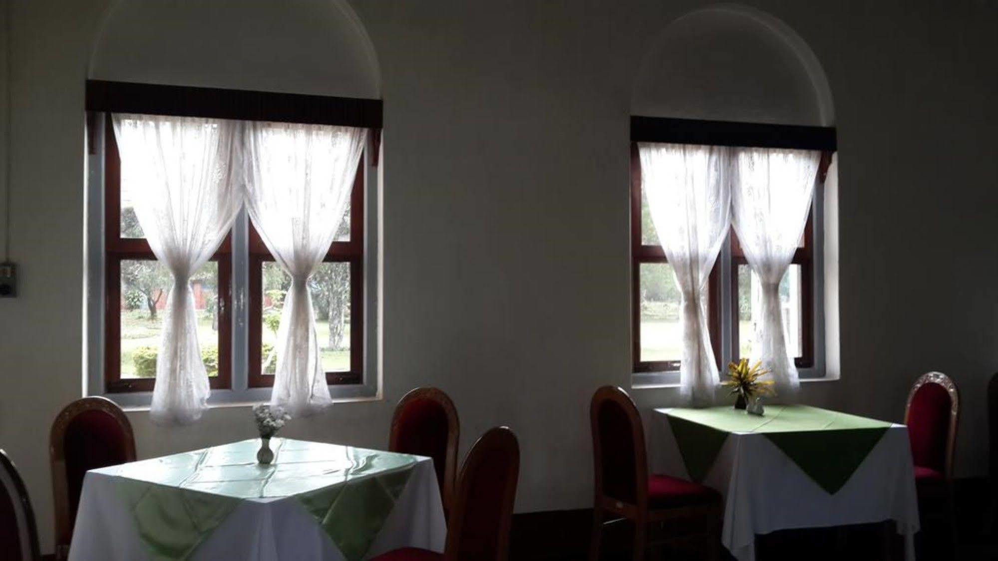 פי או לואה Orchid Nan Myaing Hotel מראה חיצוני תמונה